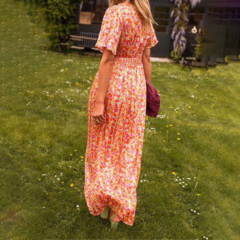 Damenkleid mit V-Ausschnitt