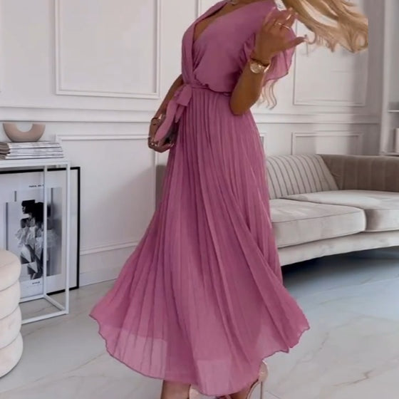 FRID I PLISSIERTES KLEID MIT V-AUSSCHNITT