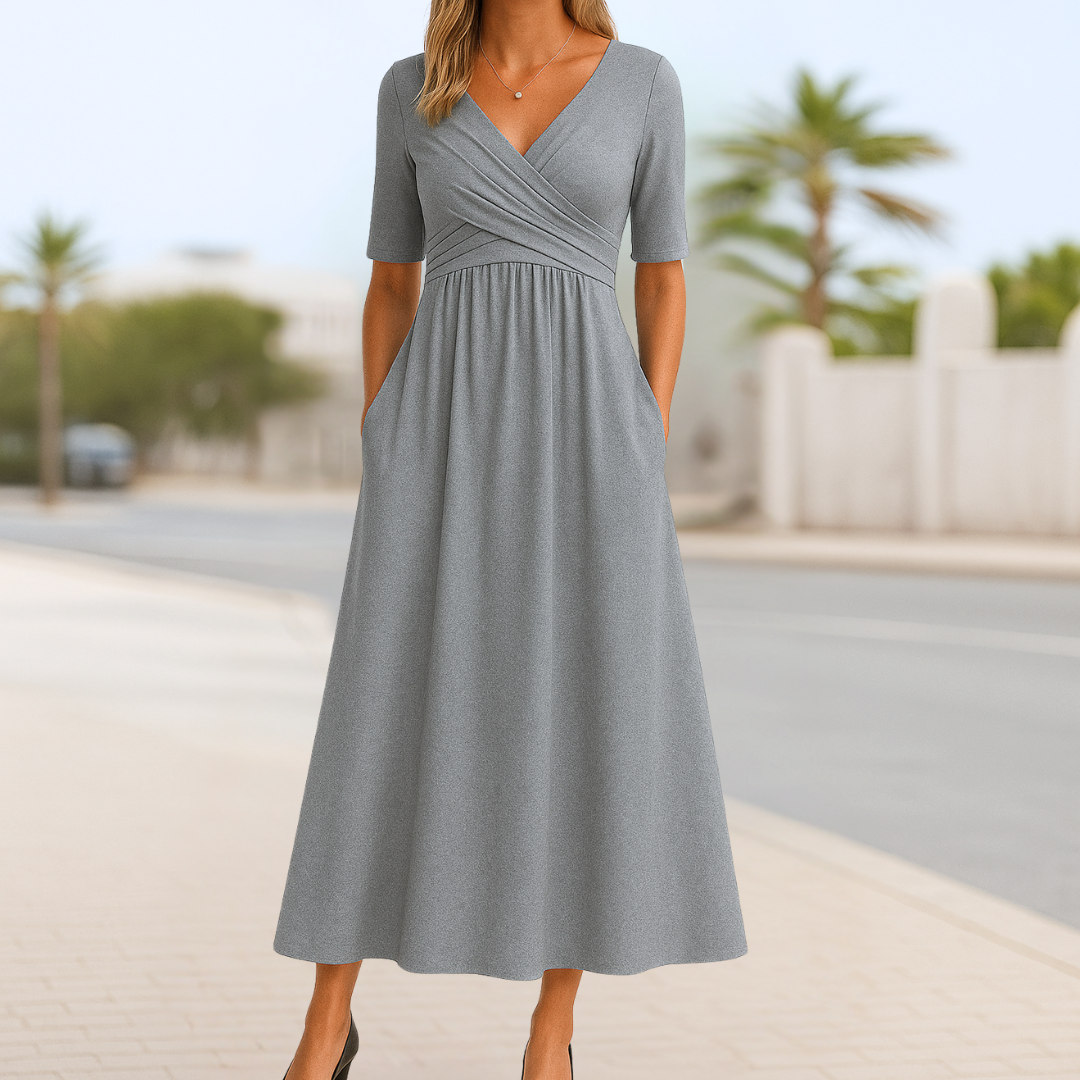 Elegantes Kurzarmkleid mit Wickelausschnitt