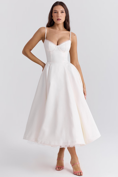 Lilotte | Tailliertes Kleid mit Spaghetti-Trägern