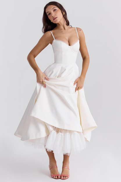 Lilotte | Tailliertes Kleid mit Spaghetti-Trägern