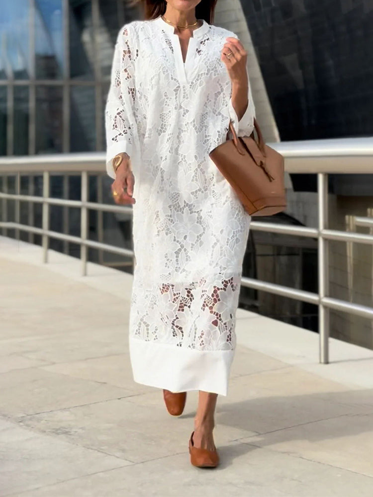 Elegantes Langarmkleid aus durchbrochener Spitze