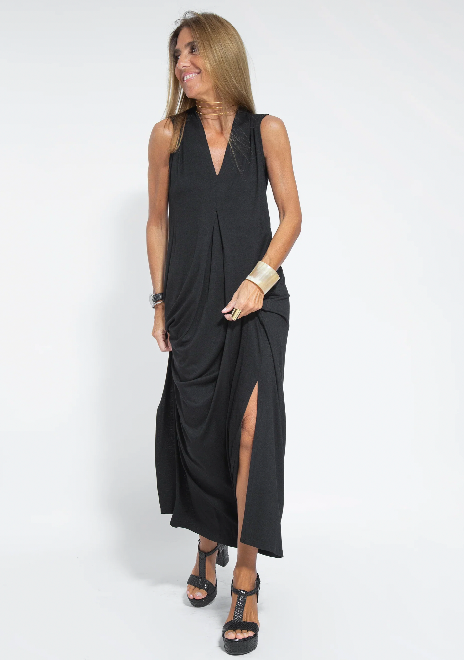 Solania - Ensemble bestehend aus einem langen, figurformenden Kleid und einer Weste