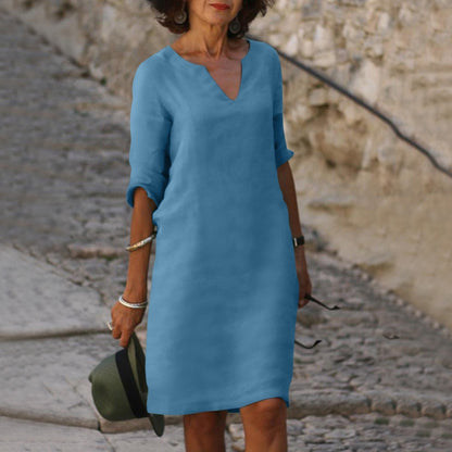 Zeitlose V-Ausschnitt-Kleid mit schmeichelhaftem Schnitt
