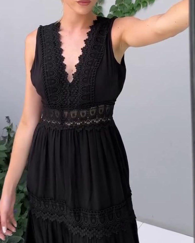 Aurélie | Spitzenkleid mit V-Ausschnitt