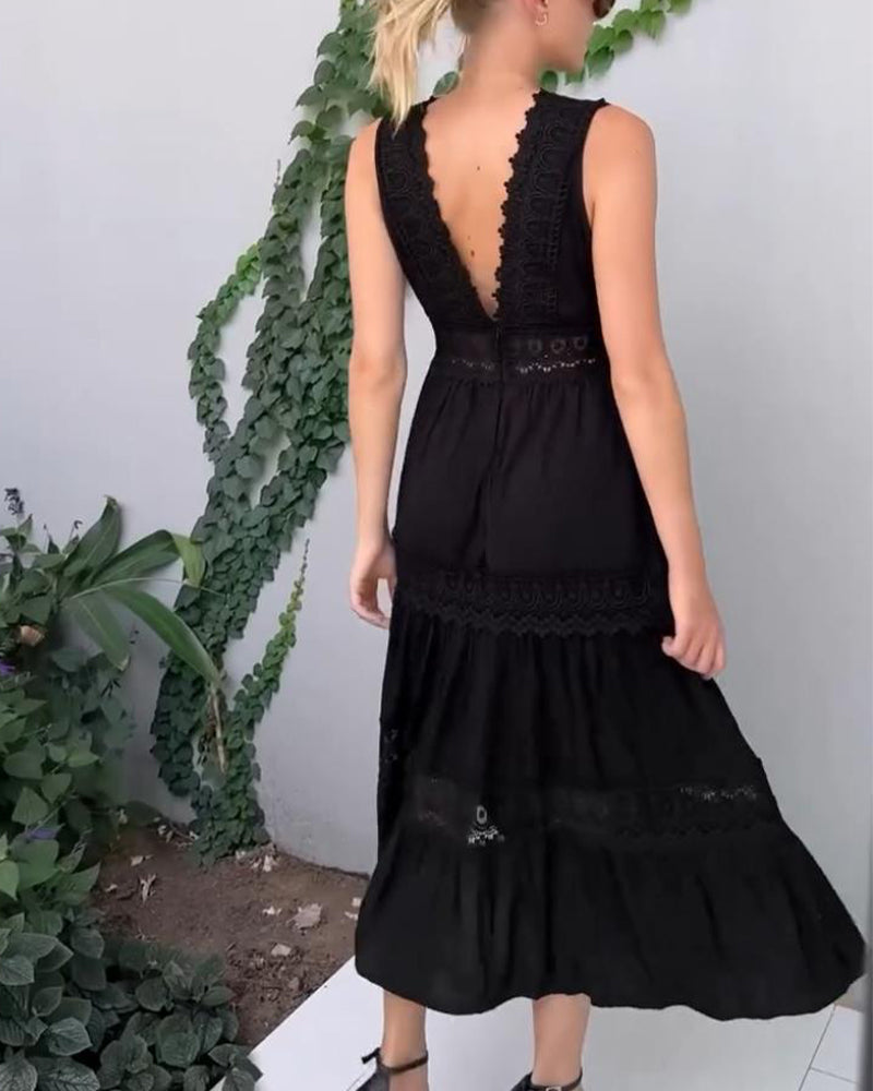 Aurélie | Spitzenkleid mit V-Ausschnitt