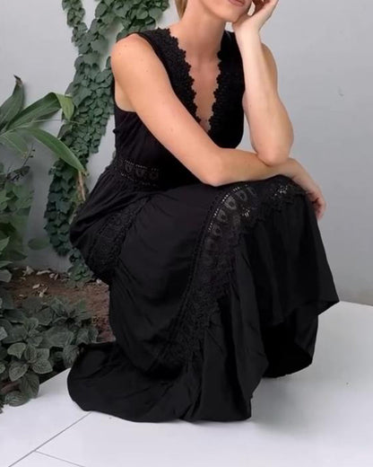 Aurélie | Spitzenkleid mit V-Ausschnitt