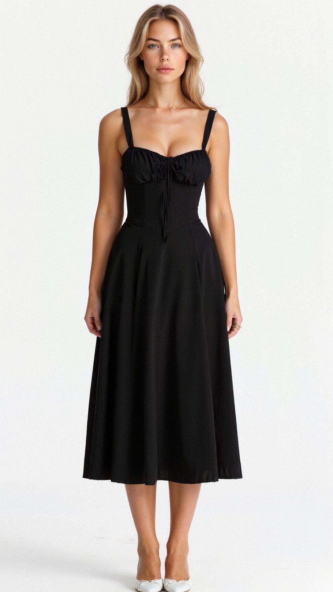 JOSMAA I ELEGANTES KLEID MIT SCHLITZ