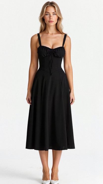 JOSMAA I ELEGANTES KLEID MIT SCHLITZ