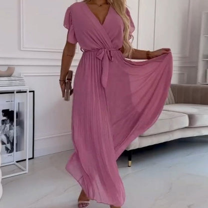 FRID I PLISSIERTES KLEID MIT V-AUSSCHNITT